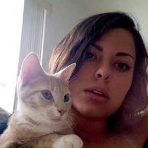 Meet your Posher, Caroline